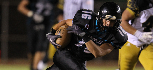 Donovan Kapuniai cut upfield against McKinley. (Darryl Oumi / Special to the Star-Advertiser)