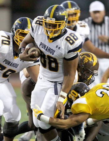 Kotoni Sekona and Punahou play Helix (Calif.) in San Diego on Saturday. (Jay Metzger / Special to the Star-Advertiser)