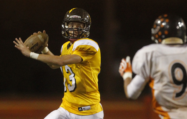 Mililani QB McKenzie Milton. (Jamm Aquino / Star-Advertiser)