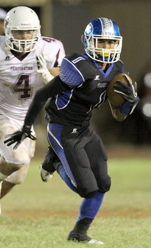 Chad Aragon leads Moanalua with 56 receptions so far this season. (Jay Metzger / Special to the Star-Advertiser)