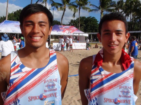 Skylan Engleman and Austin Amian of Moanalua won the boys title. (Paul Honda / Star-Advertiser)