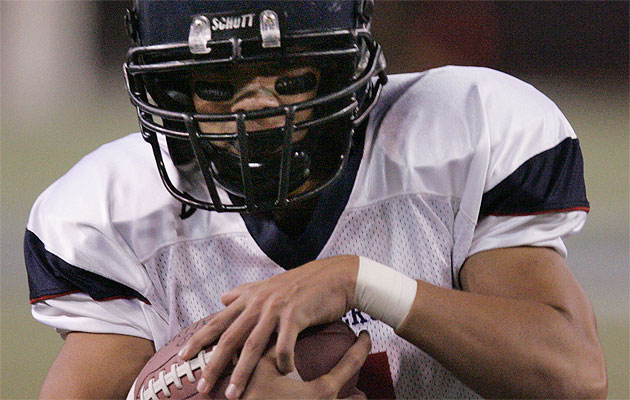 Saint Louis quarterback Micah Mamiya was judged the state offensive player of the year by the Honolulu Advertiser in 2006 and the Honolulu Star-Bulletin in 2007. Photo by Richard Walker.