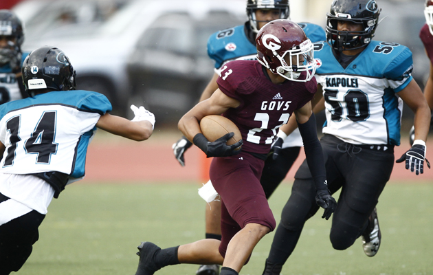 Farrington's Ranan Mamiya is enjoying public school football. Honolulu Star-Advertiser/Jamm Aquino