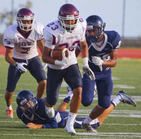 Farrington newcomer Ranan Mamiya scored a touchdown against Kamehameha on Thursday. Photo by Dennis Oda.