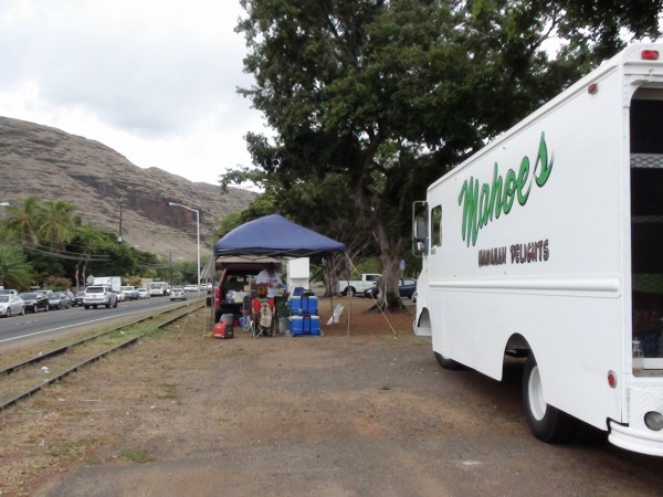 No malls in Nanakuli, but this food truck serves up an awesome Hawaiian plate. 