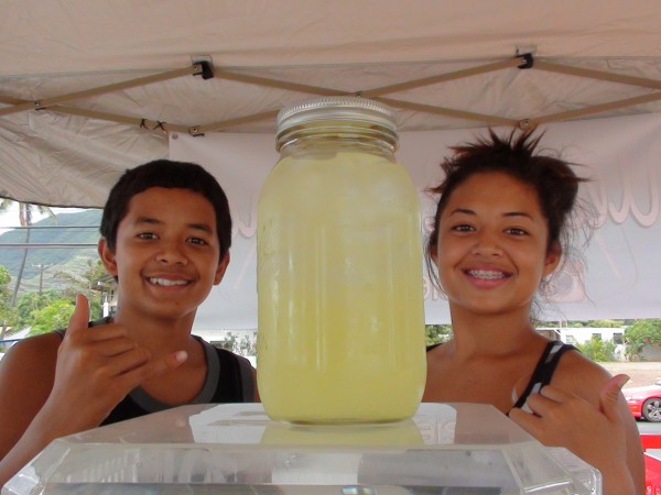 Ulu's Lemonade Stand. They serve it up Southern style in the big jar. $6. This is the plain lemonade. 