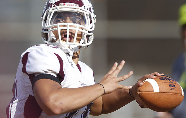 Quarterback Montana Liana showed off another facet of his game on Friday. Honolulu Star-Advertiser/Jamm Aquino
