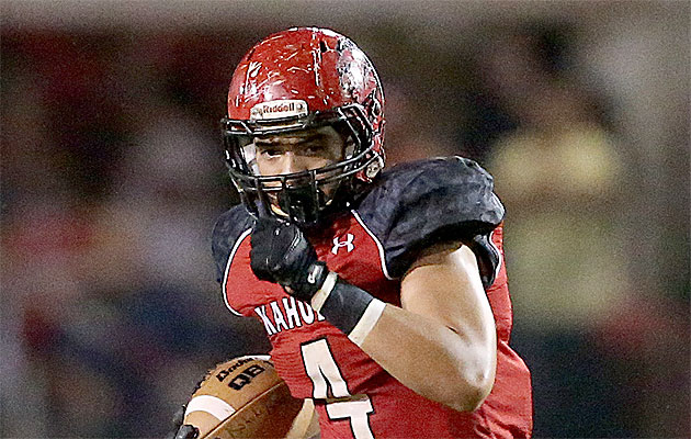 Kahuku junior running back Kesi Ah-Hoy is among the team leaders who has been asked to help teammates at study hall. Jay Metzger / Special to the Star-Advertiser.
