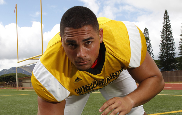 Mililani defensive tackle Rex Manu has offers from Hawaii, Oregon, Stanford, Colorado and Utah among others. Photo by Krystle Marcellus/Star-Advertiser