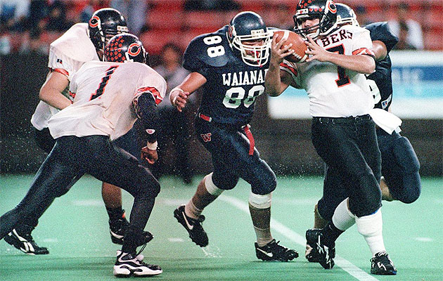 Waianae held Campbell to just three points to win the OIA title in 1996. Photo by George Lee / Star-Bulletin