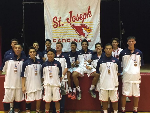Saint Louis captured its second tournament title in as many weeks. Photo courtesy of Resi Kobayashi.