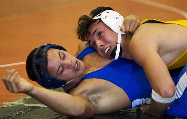 Liam Corbett of Leilehua beat Waianae's Jacob Naosusuga of Waianae on Saturday. Corbett is No. 2 in the Star-Advertiser's pound-for-pound rankings. Dennis Oda / Star-Advertiser.