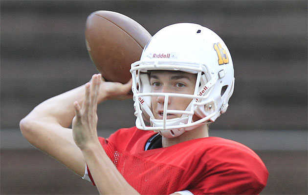 Mililani Trojan quarterback McKenzie Milton has pledged his allegiance to Hawaii. Cindy Ellen Russell / Star-Advertiser