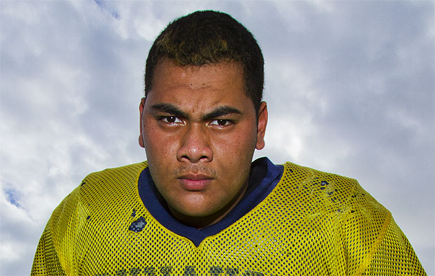Semisi Uluave has colleges waiting for his choice. Dennis Oda / Star-Advertiser