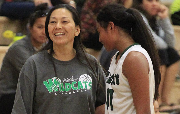 If Konawaena coach Bobbie Awa is going to become the girls coach with the most state championships this year, she is going to have to earn it. Cindy Ellen Russell / Star-Advertiser