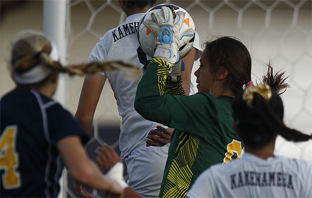 Punahou goalkeeper Noelani Kong-Johnson is taking her talents to the Ivy League. Jamm Aquino / Star-Advertiser