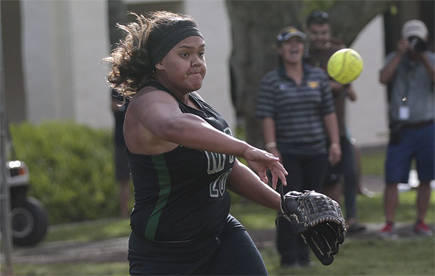 Owls pitcher Kaili-Ann Akimseu pitched a complete game in a 10-5 win over Punahou on Wednesday. / Star-Advertiser photo by Krystyle Marcellus.