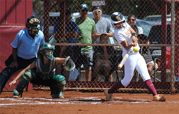 Maryknoll's Kanoe Tanigawa drove in a run in the second inning against Mid-Pacific.