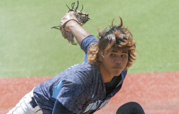 Waiakea pitcher Makoa Andres routinely lost his hat when pitching his 85 mph fastballs.   Waiakea versus Kailua in state baseball.    SA photo by Craig T. Kojima