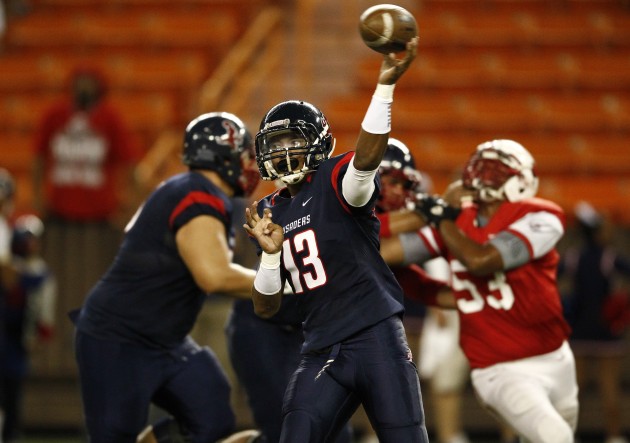 Saint Louis quarterback Tua Tagovailoa will not start today's game against ‘Iolani. He is recovering from a sprained calf and coach Cal Lee believes it's best to give him some rest. Tagovailoa is healthy enough to play and will see action if necessary. Jamm Aquino / Honolulu Star-Advertiser.