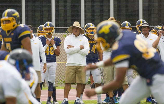 Punahou coach Kale Ane watched his team thump Hilo 59-0 on Saturday. Photo by Cindy Ellen Russell/Star-Advertiser.