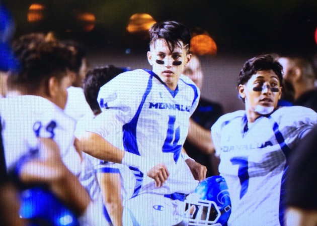 Moanalua quarterback Alakai Yuen was knocked out of last week's game with Farrington, but is back to play against Kapolei tonight. Jamm Aquino/Star-Advertiser