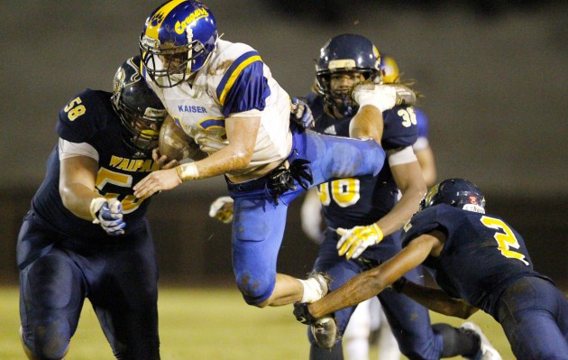 Nic Tom took to the air against Waipahu on Saturday. George Lee / Star-Advertiser