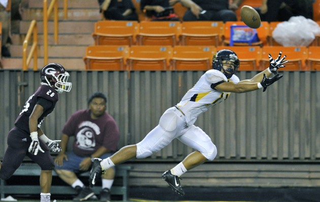 Waipahu's Andrew Simanu paces the OIA Red in receiving. Bruce Asato / Star-Advertiser