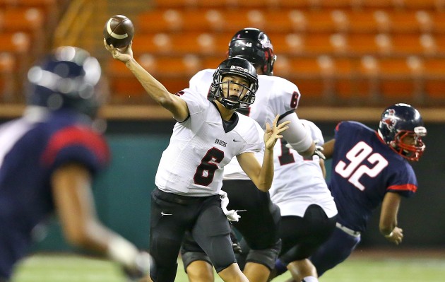 Junior Tai-John Mizutani won the quarterback competition as a sophomore and is the Raiders' single-game passing record holder. Jay Metzger / Special to the Honolulu Star-Advertiser.