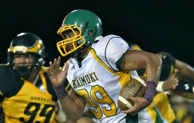 Kaimuki running back and defensive lineman Billy Masima is out with a knee injury, but head coach David Tautofi is hoping he can return to the lineup near the end of the season. Darryl Oumi /  Special to the Honolulu Star-Advertiser.