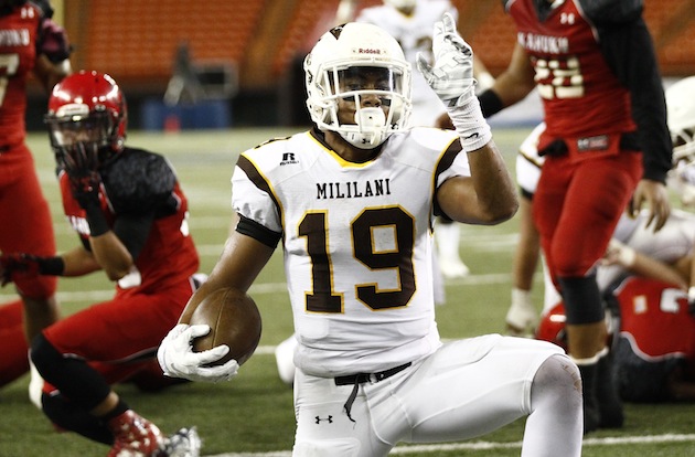 Mililani's Vavae Malepeai scored a touchdown in the first half of Mililani's win over Kahuku in the 2014 OIA title game. Photo by Jamm Aquino/Star-Advertiser.