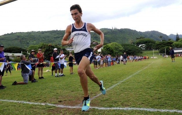 Kaeo Kruse has ruled the state in cross country for the past two years. Bruce Asato / Star-Advertiser