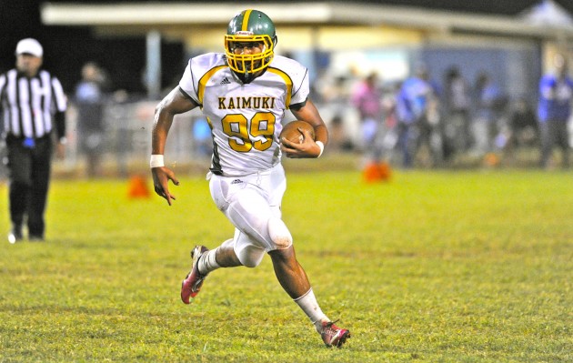 Kaimuki has a mainland school on its schedule this fall. Running back and defensive lineman Billy  Masima will be a senior for the Bulldogs. Bruce Asato / Honolulu Star-Advertiser.