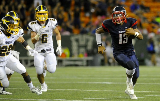 Tua Tagovailoa has had nagging injury problems all season, but he is good to go vs. Punahou. Bruce Asato / Star-Advertiser