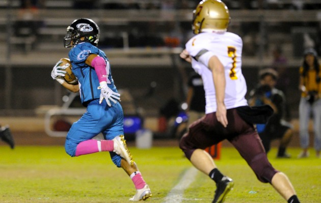 Kapolei's Ty Noah Williams had the best day of any receiver in Kapolei's short history. Bruce Asato / Star-Advertiser