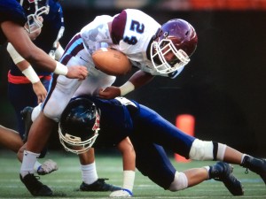 Waianae forces one of two Baldwin fumbles in the first half. Photo by Jamm Aquino/Star-Advertiser.