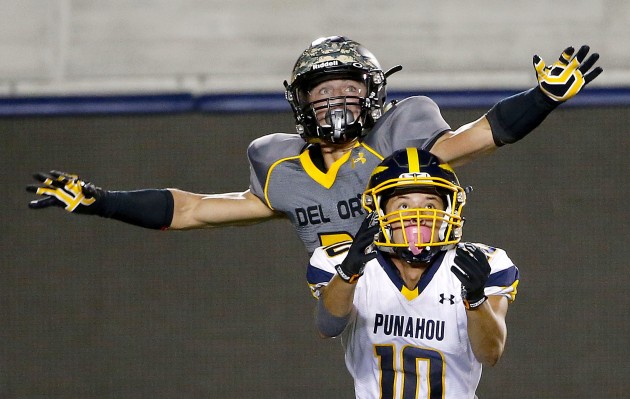 Punahou's  Justin Matias broke up a pass intended for Del Oro, Calif., wide receiver Trey Udoffia during a high school  football game at Cal Memorial Stadium on the campus of the University of California in Berkeley, Calif., on Sept. 4, 2015. Matias orally committed to play for Air Force recently. Tony Avelar / Special to the Honolulu Star-Advertiser.