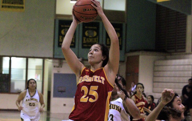 Roosevelt's Keala Quinlan, the OIA East leading scorer, has the Rough Riders locked in as the No. 1 seed going into the OIA playoffs. Photo by Cindy Ellen Russell/Star-Advertiser.