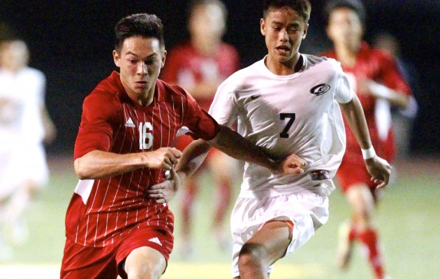 Kalani drew the NO. 1 seed for next week's Division I boys soccer state tournament. The Falcons' Takahiro Kosins, left, is pictured in a game last season. Jamm Aquino / Honolulu Star-Advertiser.
