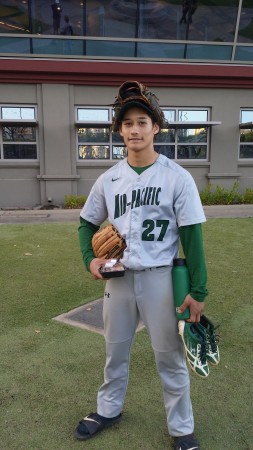Mid-Pacific's Alex Oley talked about this season's Owls after Wednesday's win and before eating his bento. Nick Abramo / Honolulu Star-Advertiser.