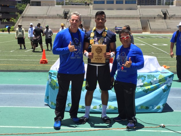 Saint Louis LB Isaac Slade-Matautia was named defensive most valuable player at least year's GPA camp. He signed with Oregon in February. Photo by Paul Honda/Star-Advertiser.