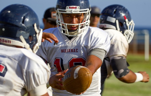 Waianae quarterback Jaren Ulu will be the leader on offense this season. Photo by Cindy Ellen Russell/Star-Advertiser.
