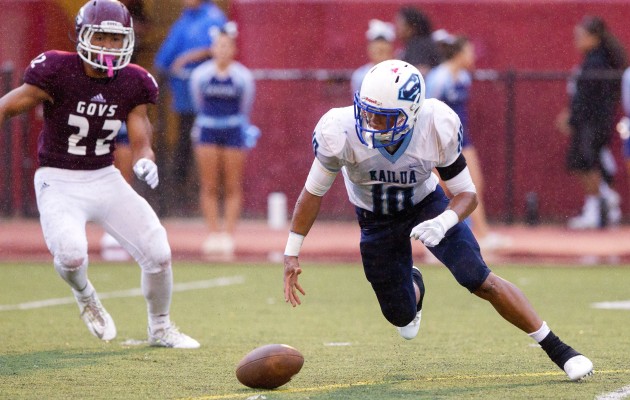 Kailua's Mark Lagazo chased down the ball after a fumble in the first quarter of a game against Farrington earlier this season. Photo by Cindy Ellen Russell/Star-Advertiser.