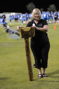 A vertical view of the "Sledgehammah" being held by Armstrong. Bruce Asato / Honolulu Star-Advertiser.