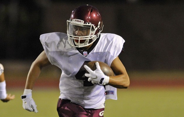 Mosi Afe and Farrington can expect a tough battle from Kailua on Saturday. Bruce Asato / Star-Advertiser
