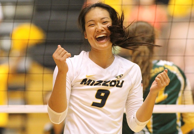 Missouri senior Carly Kan, a 2013 Punahou graduate, is one of five Tigers to record 1,000 digs and 1,000 kills in a career. Photo courtesy Missouri Athletics.