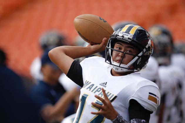 Waipahu QB Braden Amorozo threw for more than 300 yards in each of his first two games of the season. Photo by Jamm Aquino/Star-Advertiser.