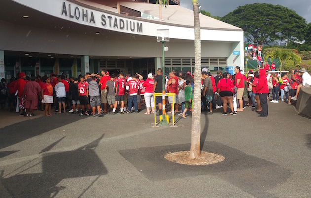 Waialua fans stood in line more than an hour before kickoff waiting for the box office to open. 