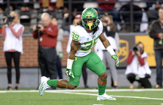Oregon linebacker Kaulana Apelu, who walked on after two ACL surgeries in high school, is suddenly getting a lot of playing time. Photo courtesy UO Athletics.
