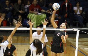 Saige Kaahaaina-Torres had 22 kills in the state final. Cindy Ellen Russell / Star-Advertiser